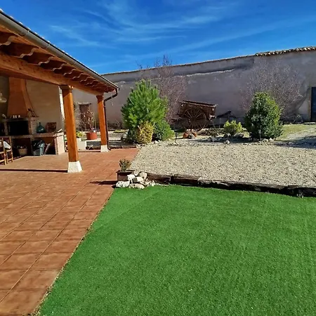 Family House In With Fenced Garden Holiday home Peral de Arlanza