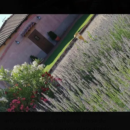 Casa vacanze Family House In With Fenced Garden Peral de Arlanza