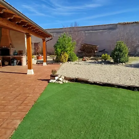 Family House In With Fenced Garden Peral de Arlanza