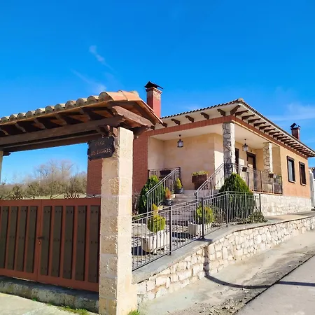 Family House In With Fenced Garden Casa de Férias Peral de Arlanza
