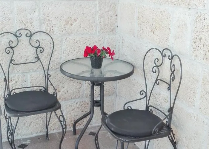 Family House In With Fenced Garden * Peral de Arlanza