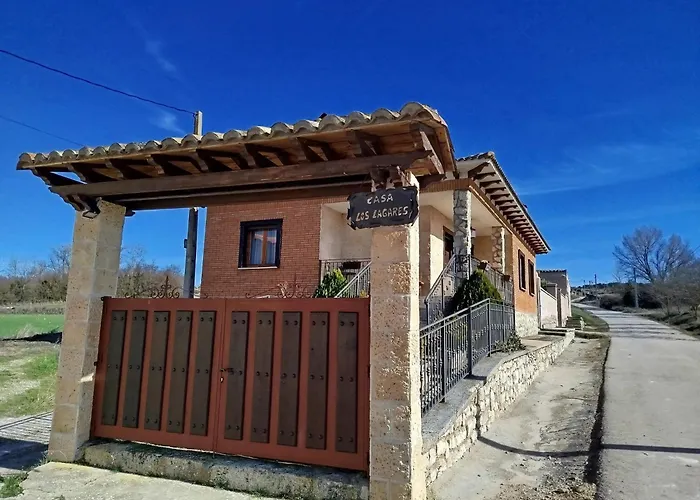 Family House In With Fenced Garden בית נופש Peral de Arlanza